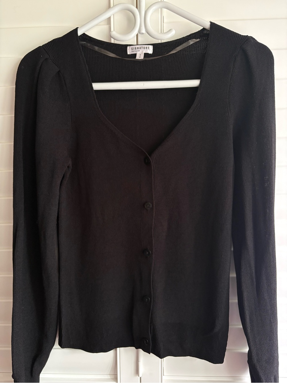 Black thin knit cardigan, sweetheart neck, size small, Reitmans
